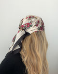 Foulard fleuri Jasmine Tikinaï